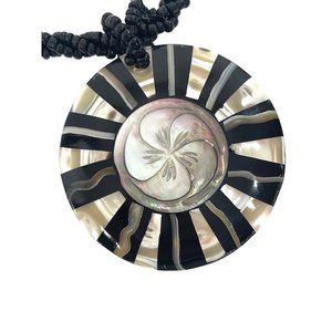 Abalone Medallion Shell Necklace Mother of Pearl Black Beads 18” Round Flower